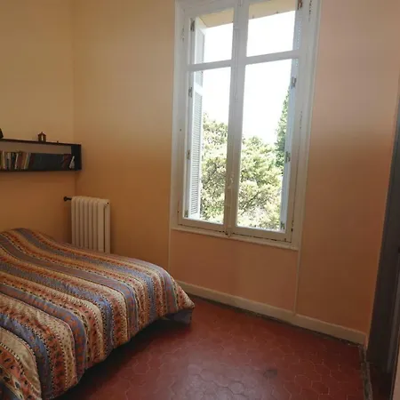 Beautiful Home In Saint Raphael Saint-Raphael (Var)